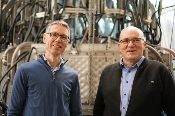 Casper Peeters, CEO, And Axel Schönecker, CTO, In Front Of The E Magy Pilot Production Line Producing Nano Porous Silicon For Hi
